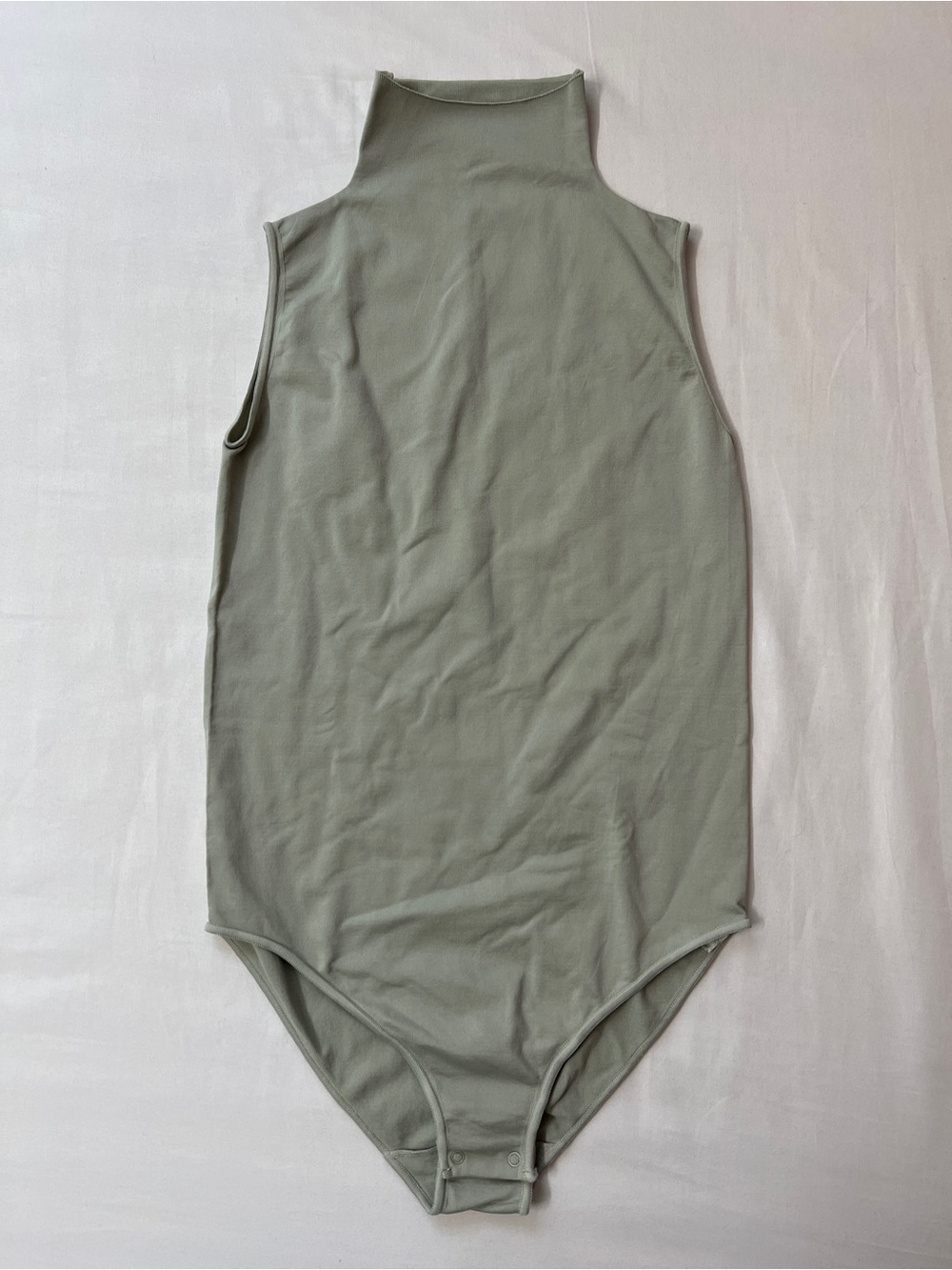 SKIMS Essential Sleeveless Turtleneck Turtle Neck Bodysuit